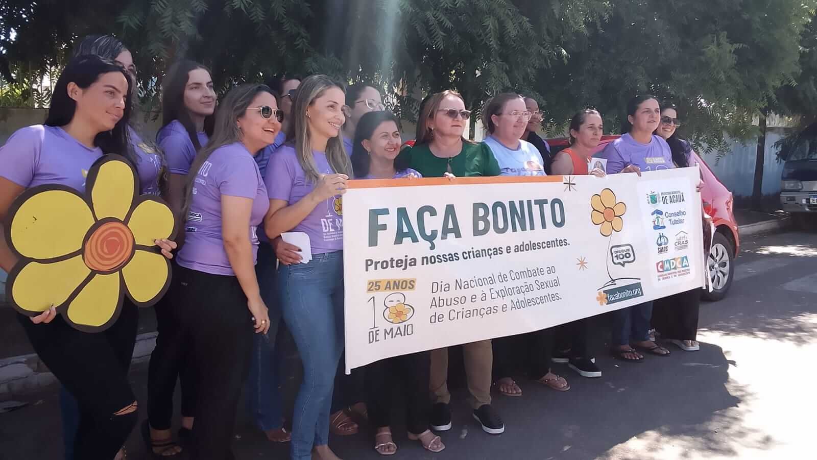 Equipe educativa em Acauã