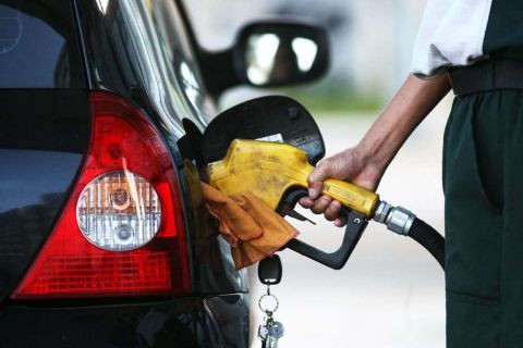 Reajustes fiscais aumentam o valor da gasolina, do álcool e do diesel a partir de hoje